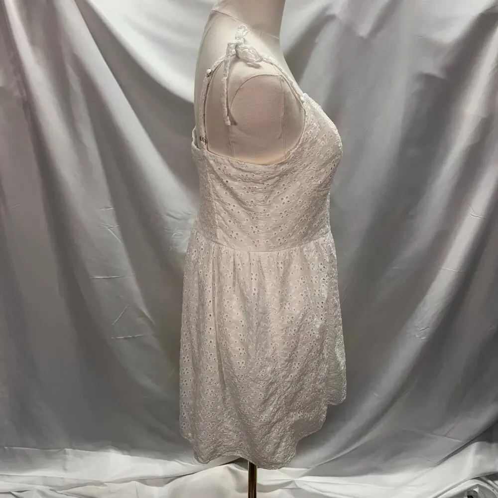 Selfie Juniors White Eyelet Dress Large Cotton Sleeveless Cute Summer Graduation